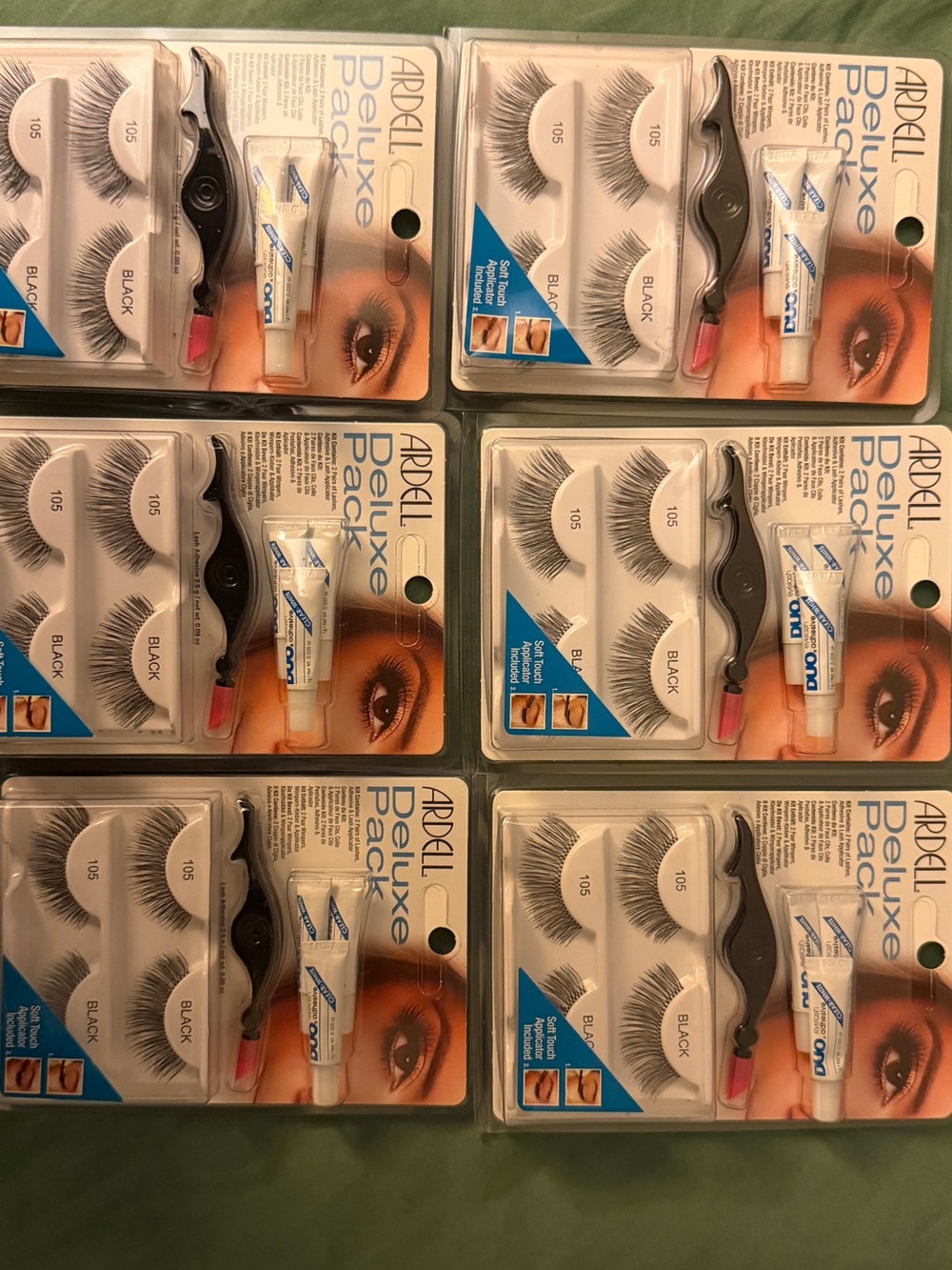 Ardell Deluxe Pack -2 sets of lashes and glue